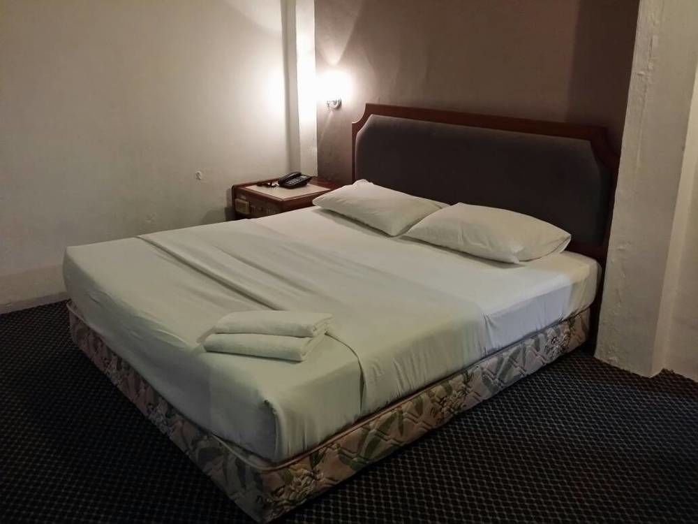Anika Inn - Keluang Exteriér fotografie